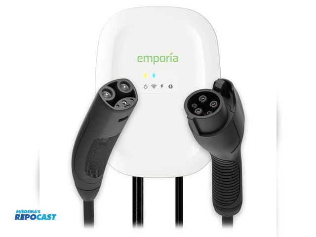 Lot 2-32411 - New Emporia Classic Model X003K342LD Level 2 EV Charging Station.