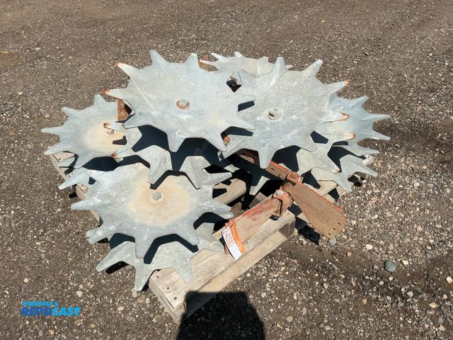 Lot 2-40280 - (6) Rolling Shields for a Cultivator, 21-1/4" diameter galvanized steel spike shields