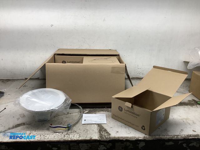 Lot 2-14996 - Lot of (8) LED lumination 8” downlight black/silver fixtures model#LRXR