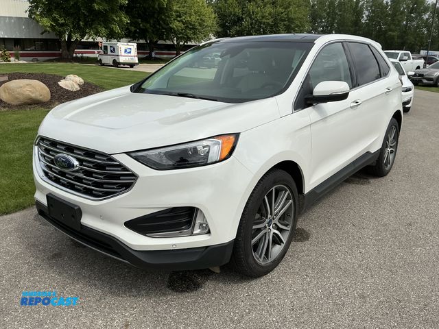 Lot 2-45727 - 2022 Ford Edge Titanium SUV AWD