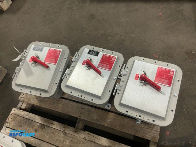 Lot 2-33082 - (3) Eaton Crouse-Hinds Series Explosionproof and Dust-Ignitionproof Enclosure Catalog No. EIDAF3030 ...