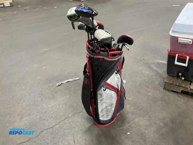 Lot 2-27527 - Full sat of golf clubs and bag almost all have covers for the clubs Taylor made irons and woods and ...