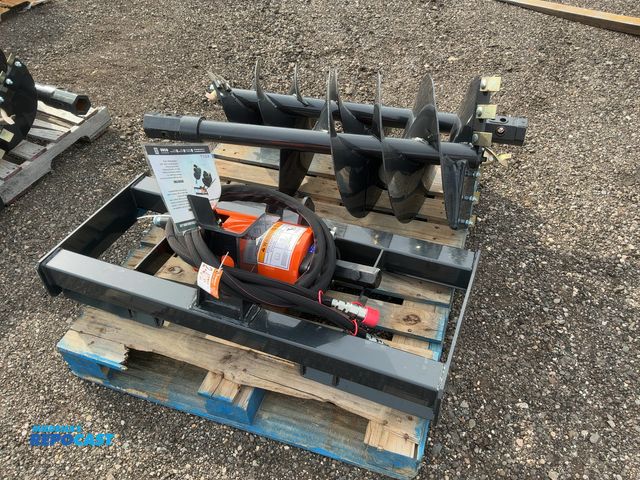 Lot 2-40785 - New Wolverine Hydraulic Auger Skid Steer Attachment, Model ADB-13-1218R, 15-20 GPM, Universal Quick ...