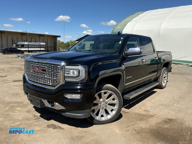 Lot 2-90131 - 2016 GMC Sierra 1500 Denali Crew Cab 4WD Crew Cab Standard Box Pickup Truck 4x4