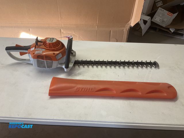 Repocast.com - Lot 2-23106 - New Stihl HS 46C Hedge Trimmer Gas engine ...