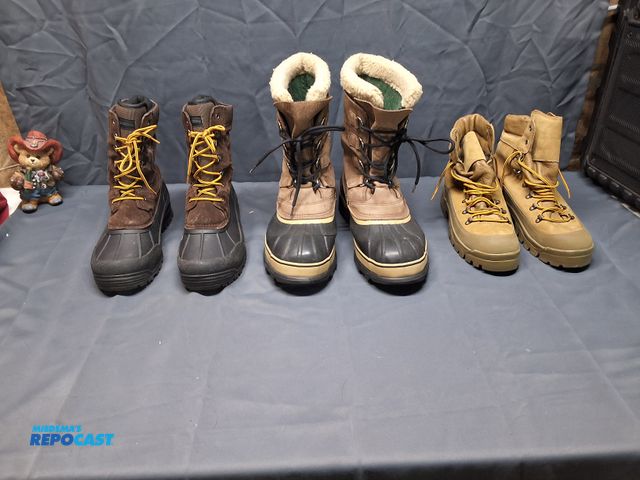 Lot 2-76832 - (3) MENS ASSORTED BOOTS. FALLS CREEK, VIBRON, SOREL 9 1/2. 10. 14