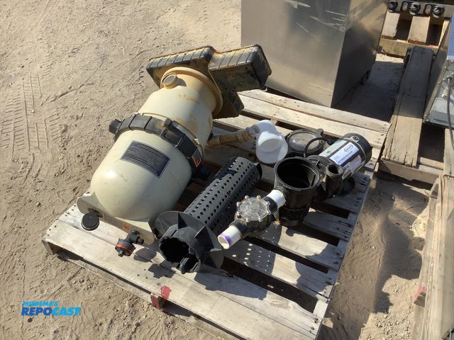 Lot 2-76332 - Cellular media filter pump, a JPA Jacuzzi pro grade pool pump, and extra parts