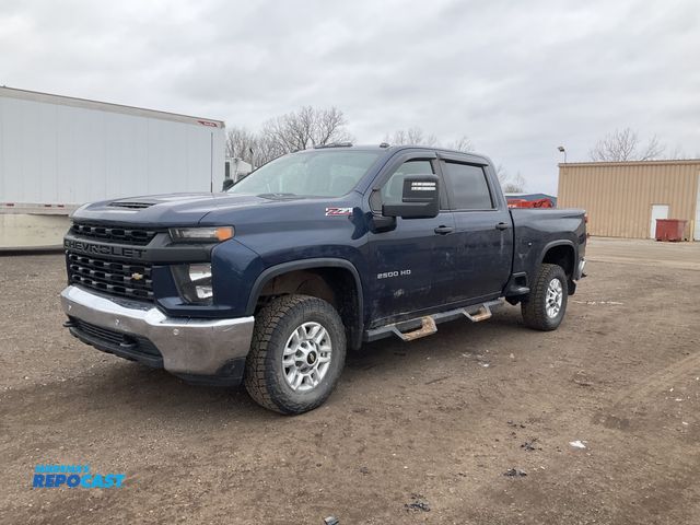Lot 2-42686 - 2020 Chevrolet 2500 HD Crew Cab Standard Box Pickup Truck 4x4