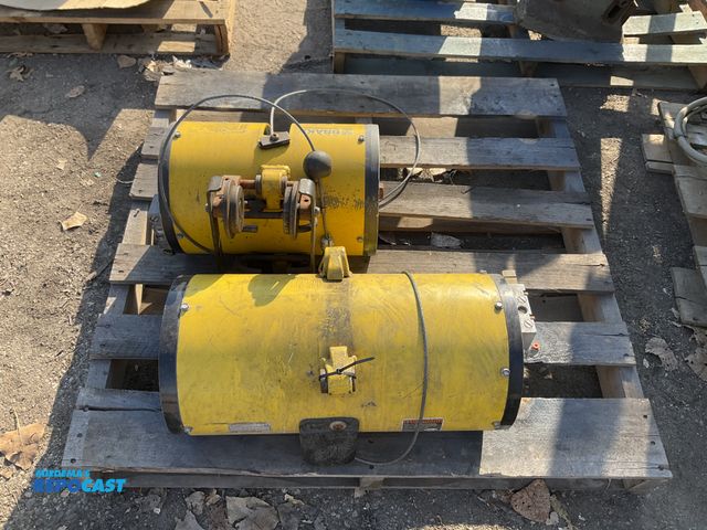 Lot 2-67893 - Ingersoll band pneumatic balancers
