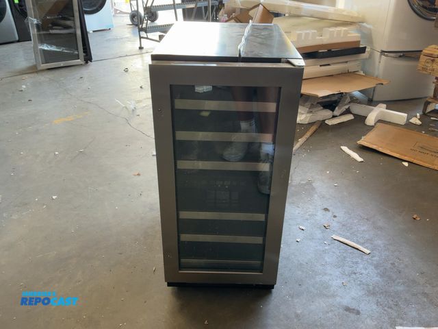 Lot 2-67721 - Scratch & Dent Vinotemp EL-WCU113-03 28-Bottle Dual-Zone Wine Cooler