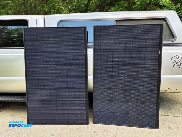 Lot 2-29577 - lot of (2) REC 410w / 49v solar panels, fully tested and producing good watts under load. removed in...
