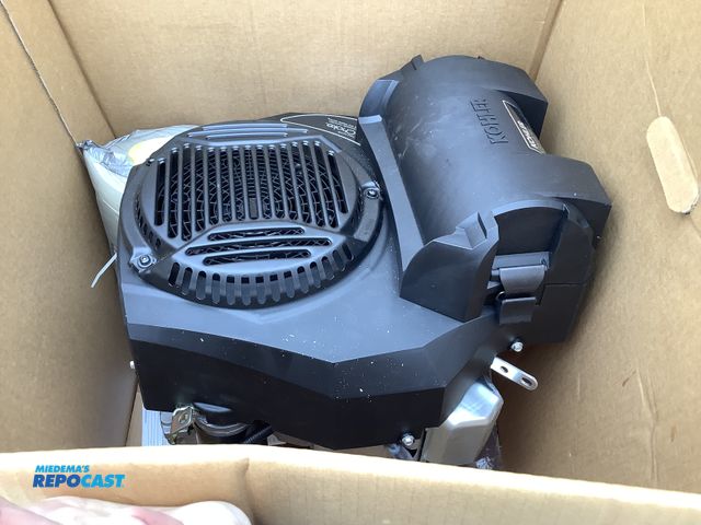 Lot 2-35254 - Kohler confidant 23HP 747cc PA-ZT730-3023 lawn mower engine with echoke