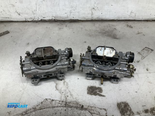 Lot 2-33774 - Edlebrock Performer Carburetors #1406 600 CFM W/ Electric Choke, Satin (Non-EGR)