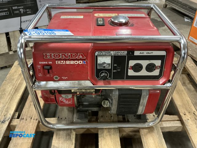 Lot 2-95198 - Honda EM 2200X portable generator. Gas powered - 12V/120V single phase. Runs and operates per seller...