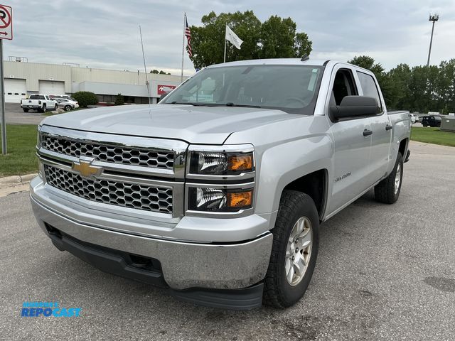 Lot 2-96067 - 2014 Chevrolet Silverado 1500 LT Crew Cab Standard Box Pickup Truck 4x4