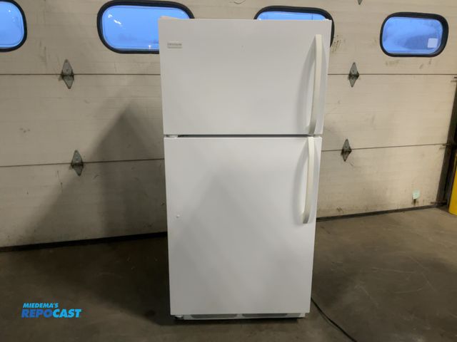Lot 2-63378 - Frigidaire FFTR1515LW8 Refrigerator/Freezer