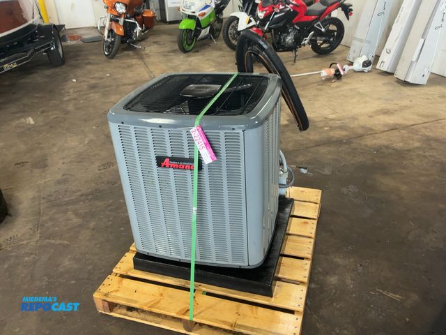 Lot 2-22415 - Amana Model ASX160241FC Outdoor Air Conditioning Unit, 208-230 Volt, 1 Phase, Used R-410A Refrigeran...