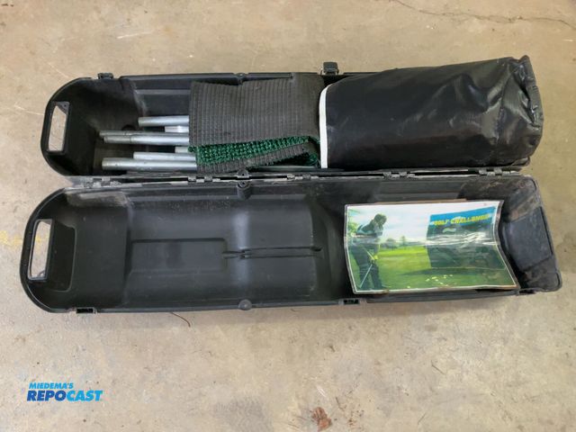 Lot 2-60753 - Metal &amp; Canvas Golf Challenge