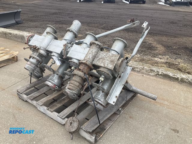 Lot 2-11569 - EMCO Wheaton 4-port discharge manifold for a tanker truck/trailer, 4” inlet/outlet, used
