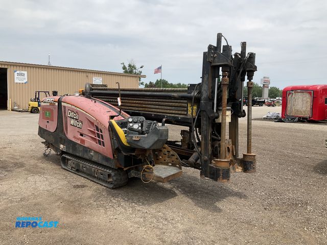 Lot 2-44520 - 2013 Ditch Witch JT2020 Mach 1 Horizontal Directional Drill