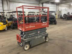 Lot 2-33641 - undefined