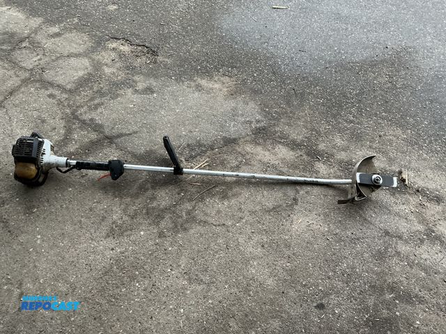 Lot 2-60974 - Echo PE-260 Edger