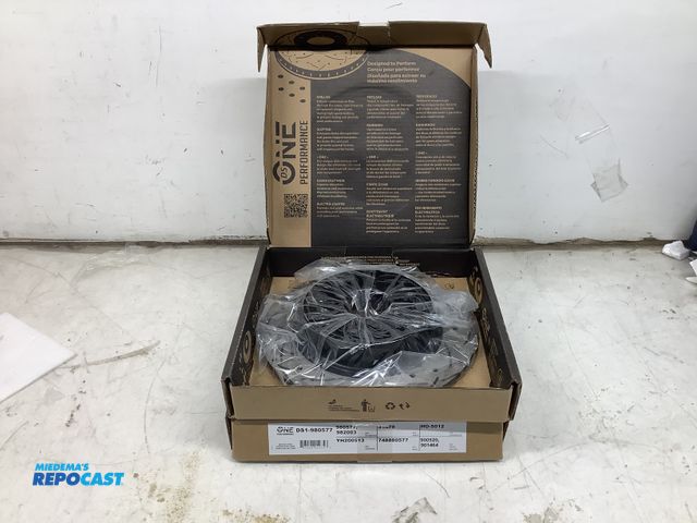 Lot 2-91032 - DS-One KD-100709 Brake Discs 2-Wheel Set Front for 530 540 BMW i4 X5 530e 530i
