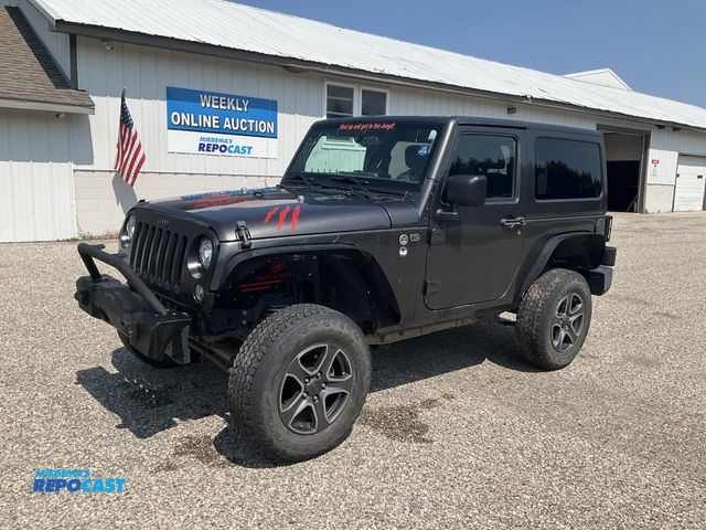 Lot 2-61302 - 2017 Jeep Wrangler SUV 4x4