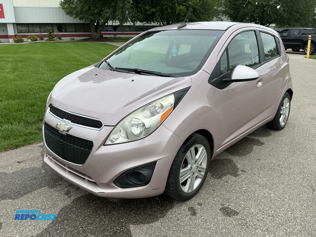 Lot 2-42155 - 2013 Chevrolet Spark 1LT Hatchback FWD