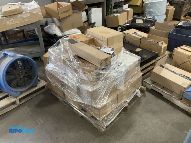 Lot 2-18220 - Skid of autoparts, water pumps and filters. New in Original Packaging