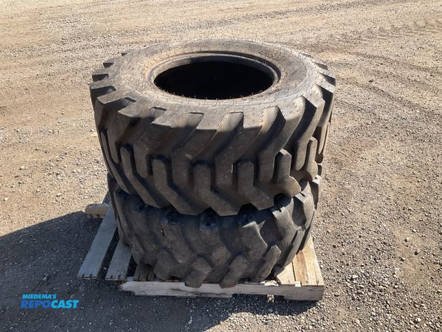 Lot 2-20692 - (2) 400/70-20 equipment tires, used