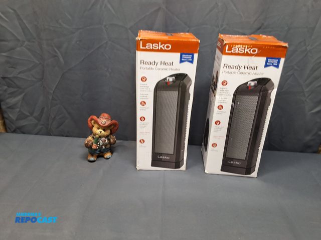 Lot 2-69521 - (2) LASKO READY HEAT PORTABLE CERAMIC HEATERS (WORKS)