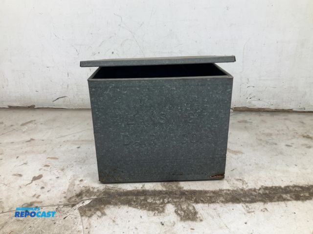 Lot 2-93952 - Vintage Lansing Dairy co. Milk cooler