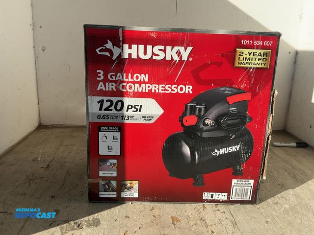 Lot 2-95184 - Husky 3-Gallon Air Compressor. 120 PSI.
