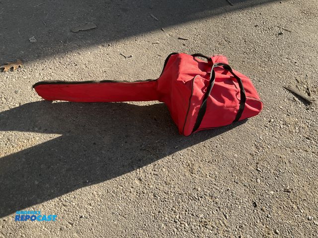 Lot 2-62713 - stihl MS381 chainsaw 24" blade