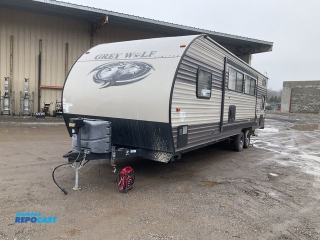 Lot 2-24158 - 2017 Forest River Cherokee Gray Wolf 26DBH Camper Travel Trailer