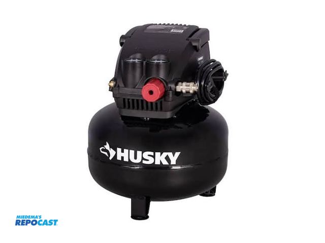 Lot 2-33635 - husky 3 gallon air compressor 120 psi