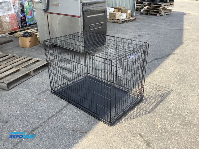 Lot 2-64460 - Incredipet Foldable metal crate