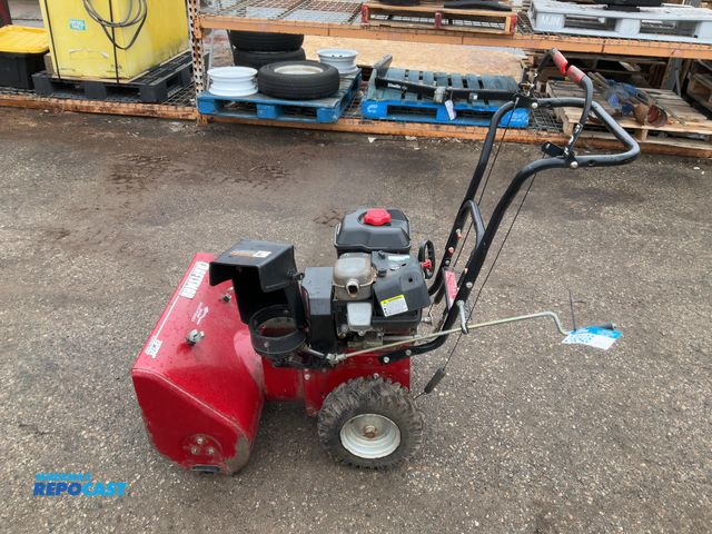 Lot 2-92428 - Craftsman 2-Stage Powerbuilt Snowblower