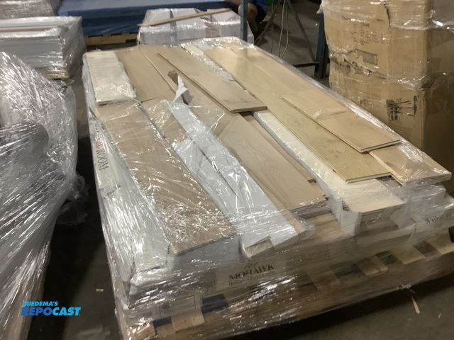 Lot 2-27275 - Lot of MOHAWK hardwood flooring.