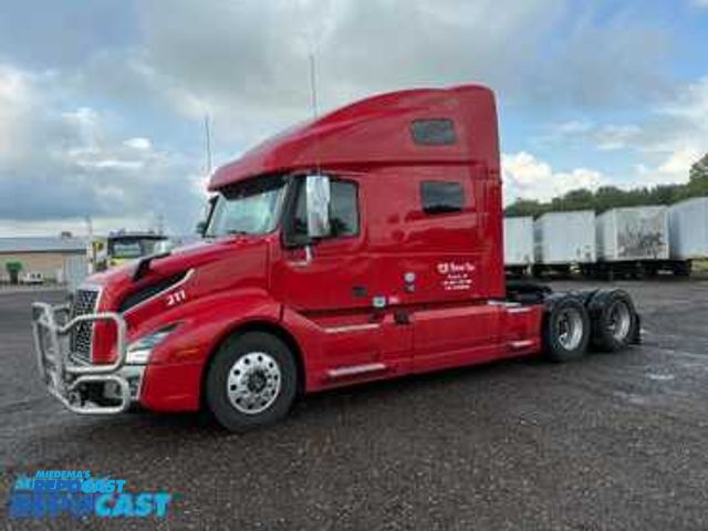 Lot 2-12235 - Tractor Green