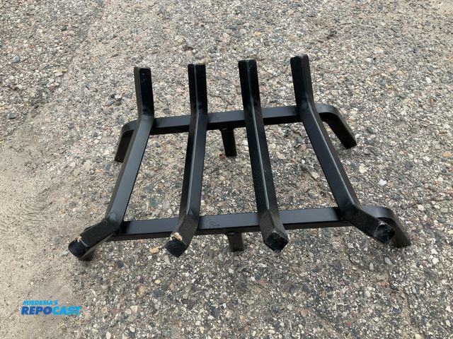 Lot 2-64240 - VEVOR fireplace grate