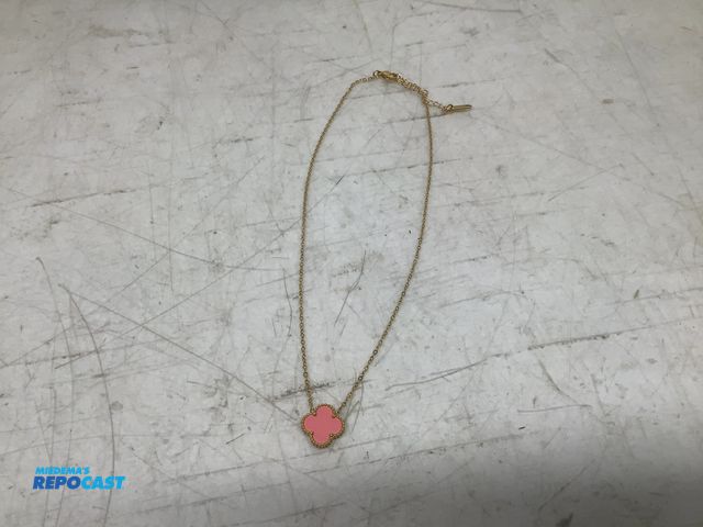 Lot 2-74110 - New Four leaf (pink stone) gold chain clover pendant necklace