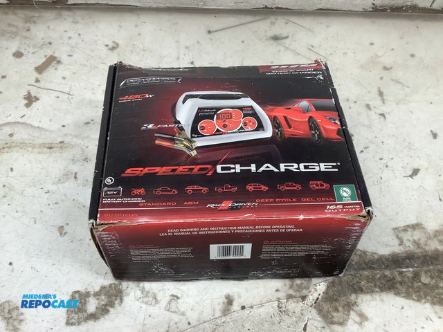 Lot 2-35295 - Schumacher SC-8020A SpeedCharge 80A Engine Start Battery Charger