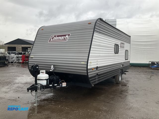 Lot 2-21112 - 2022 Coleman Dutchmen 17B Camper Travel Trailer