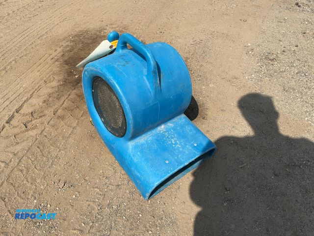 Lot 2-10569 - Miscellaneous Floor Blower Fan