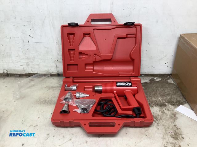 Lot 2-35926 - Master  Pro Heat LCD Programmable Heat Gun