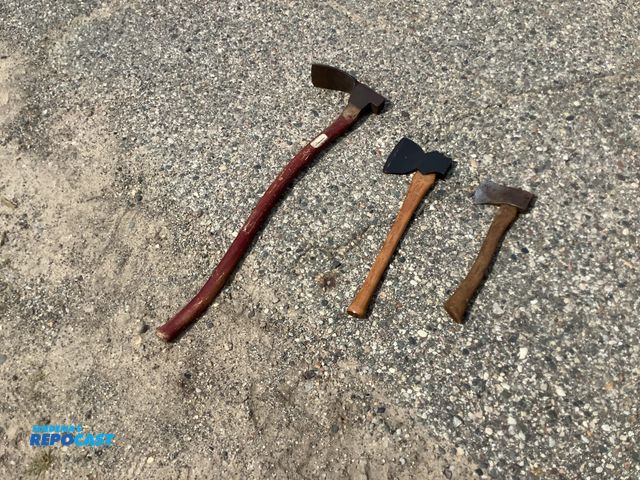 Lot 2-96247 - lot of 3 axe's 1- AD2E 1- hewing hatchet, one side bevel 1- US plumb hatchet