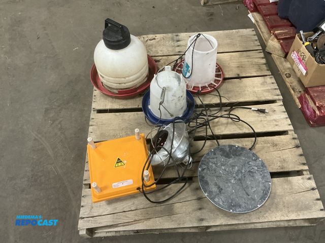 Lot 2-19554 - Lot of poultry items including feeders, chicken heating plate, and light