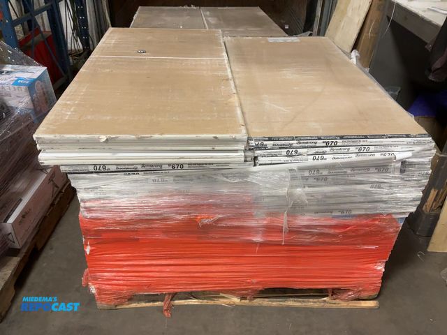 Lot 2-19600 - Skid lot of Armstrong ceiling tiles 076 24” x 48” x 1/2”
